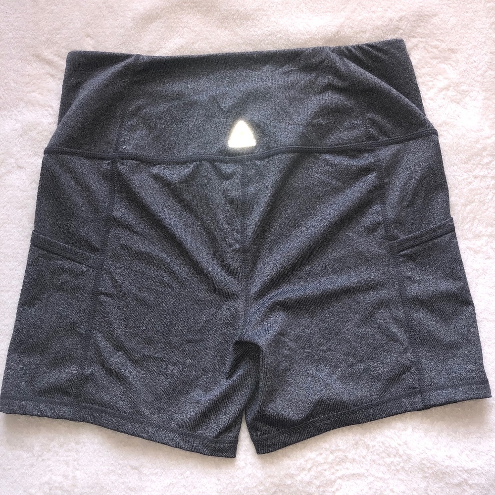 Reebok Grey Shorts - Picture 2 of 3